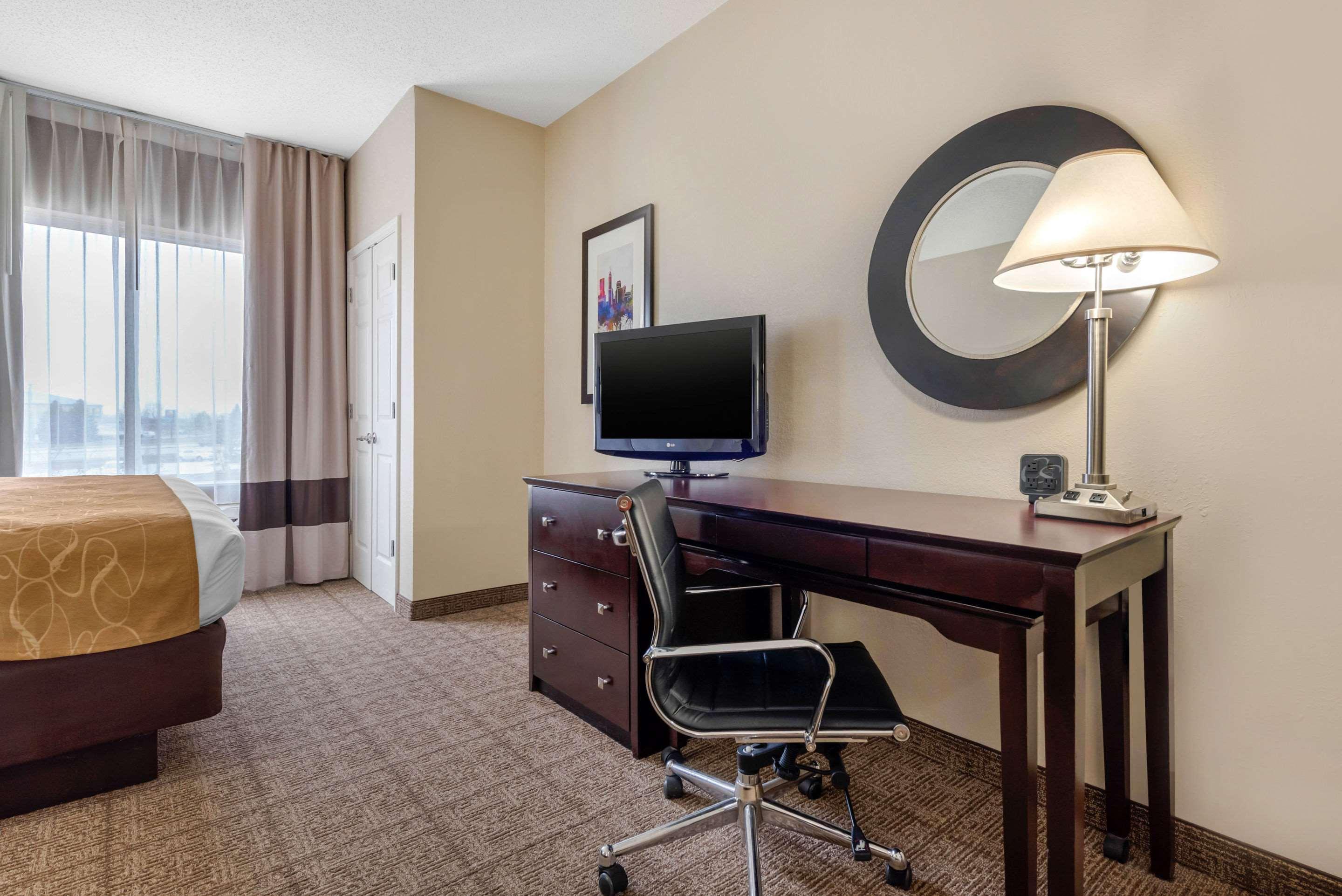 Comfort Suites Lafayette University Area Экстерьер фото