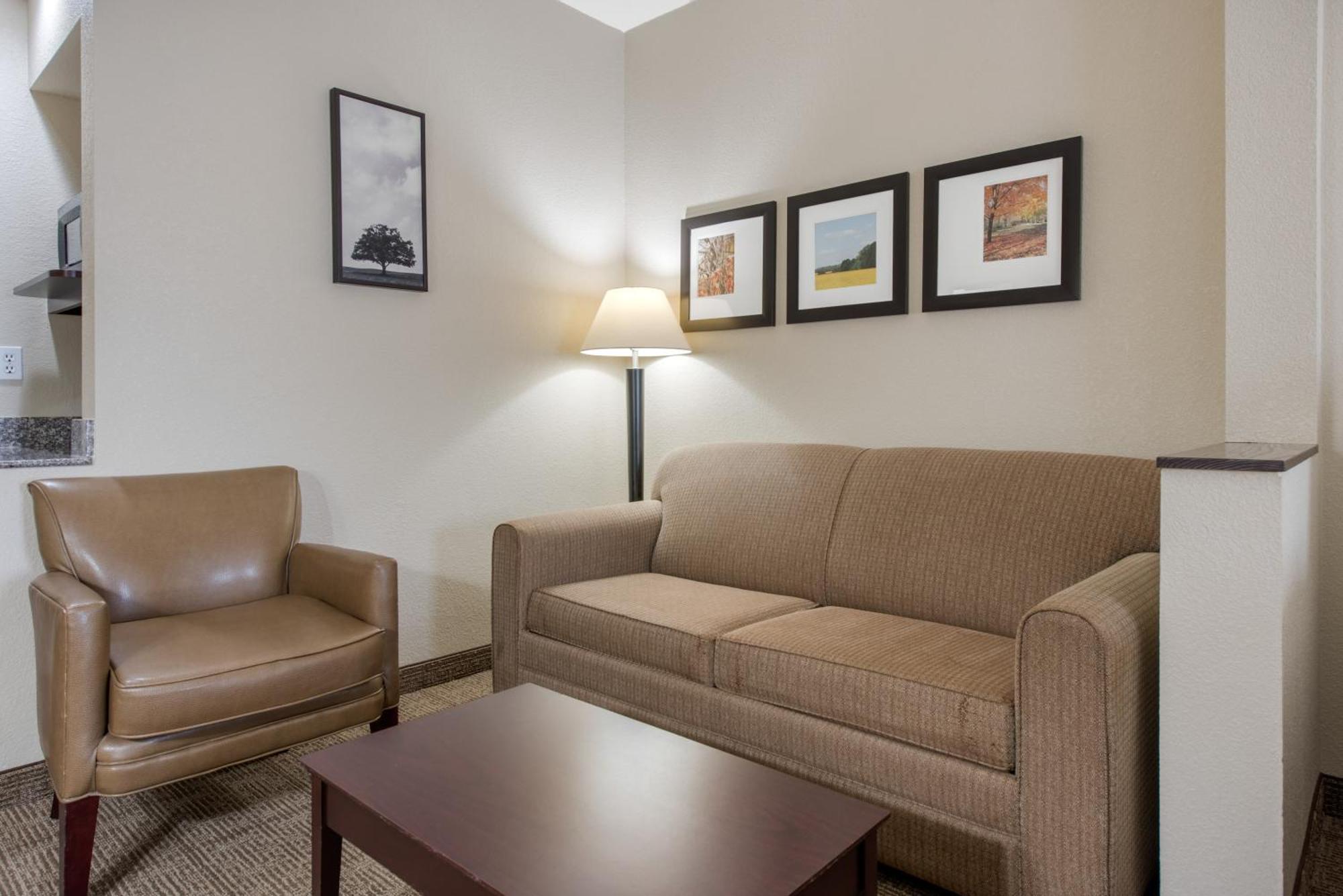 Comfort Suites Lafayette University Area Экстерьер фото
