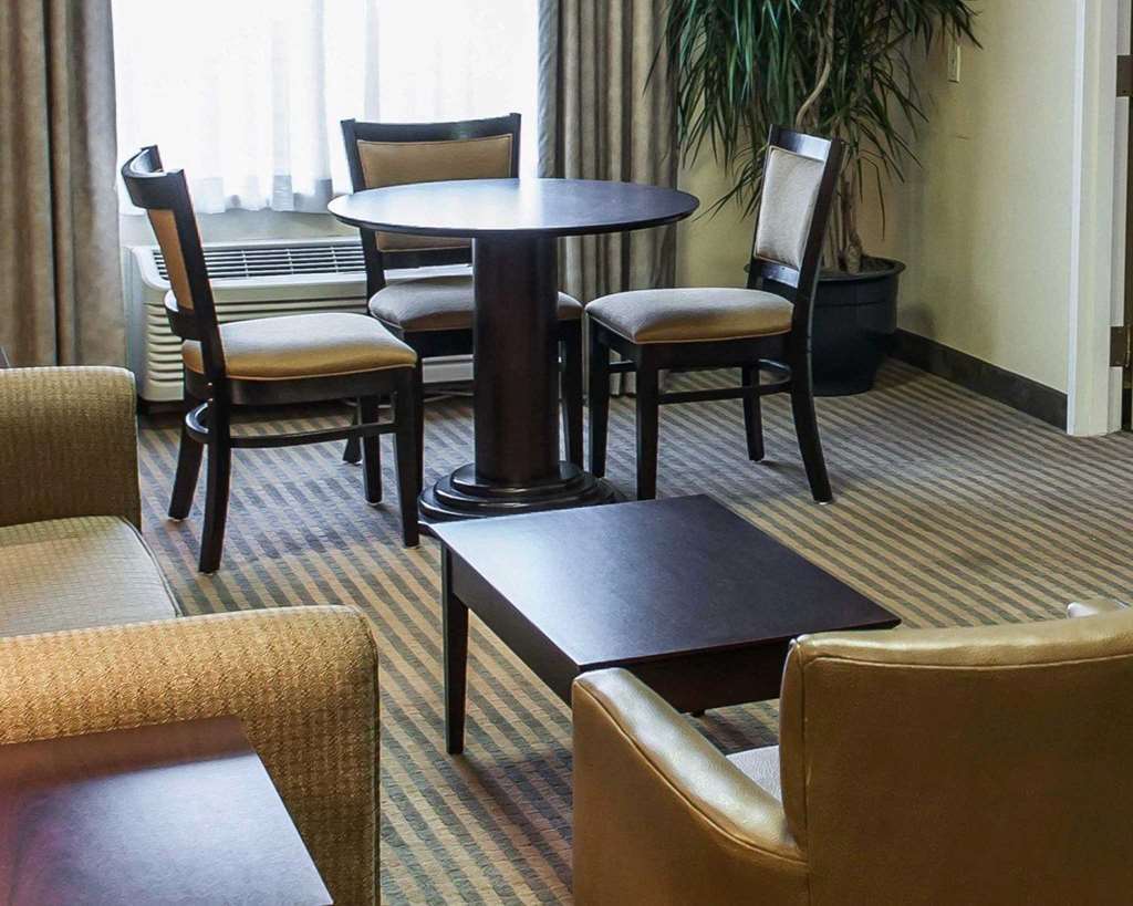 Comfort Suites Lafayette University Area Номер фото